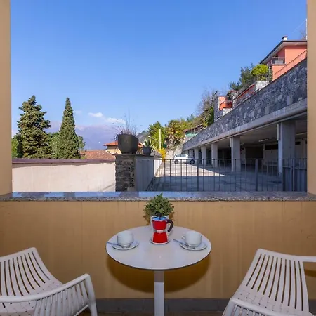 아파트 Fiumelatte Sleeps 4 Wifi T802387 *